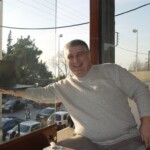 Σε μια συνάντηση του Ασύρματου Μητροπολιτικού Δικτύου, ο Βασίλης ψάχνει για σήμα Σε μια συνάντηση του Ασύρματου Μητροπολιτικού Δικτύου, ο Βασίλης ψάχνει για σήμα